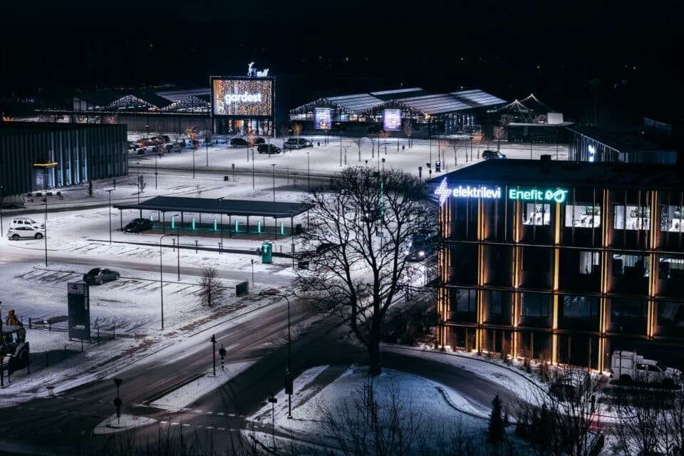 Enefiti Tartu laadimiskeskus.
