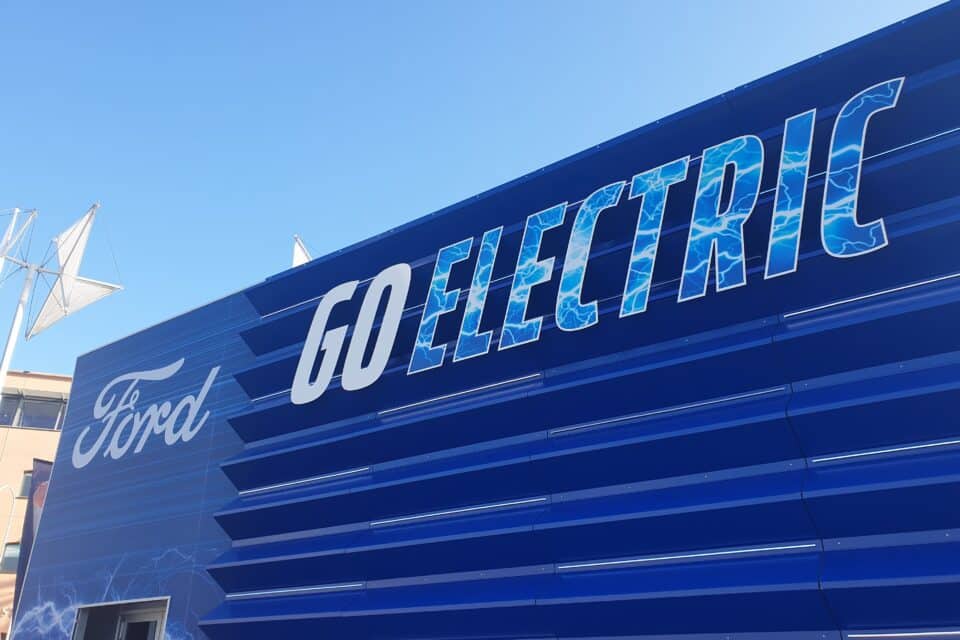 Ford ja teised USA autotootjad investeerisid suurelt elektrisõidukite tootmisse, kuni Trumpi administratsioon kõik need rohenormid tühistas.