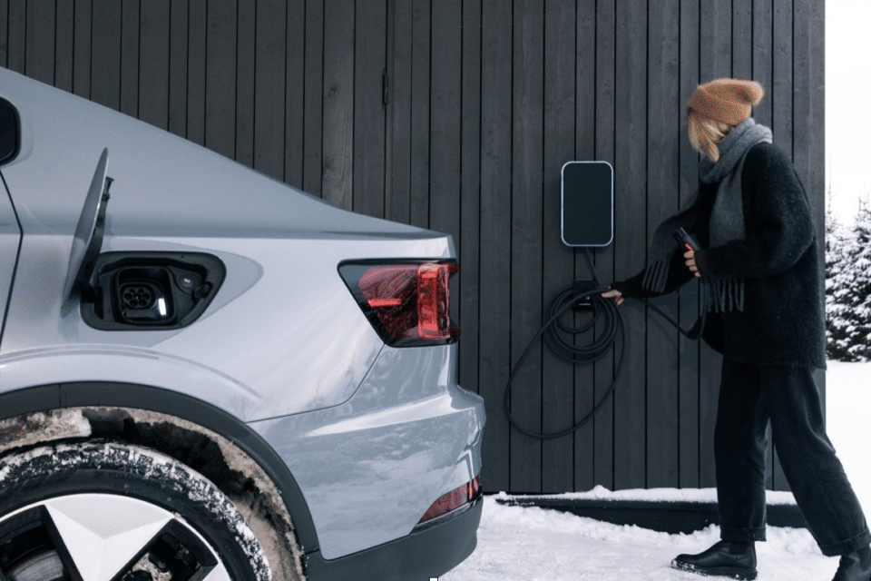 Alexela platvormi kaudu on võimalus muuta enda laadija poolavalikuks ning pakkuda laadimist ka kolmandatele isikutele, nt naabritele või tuttavatele.