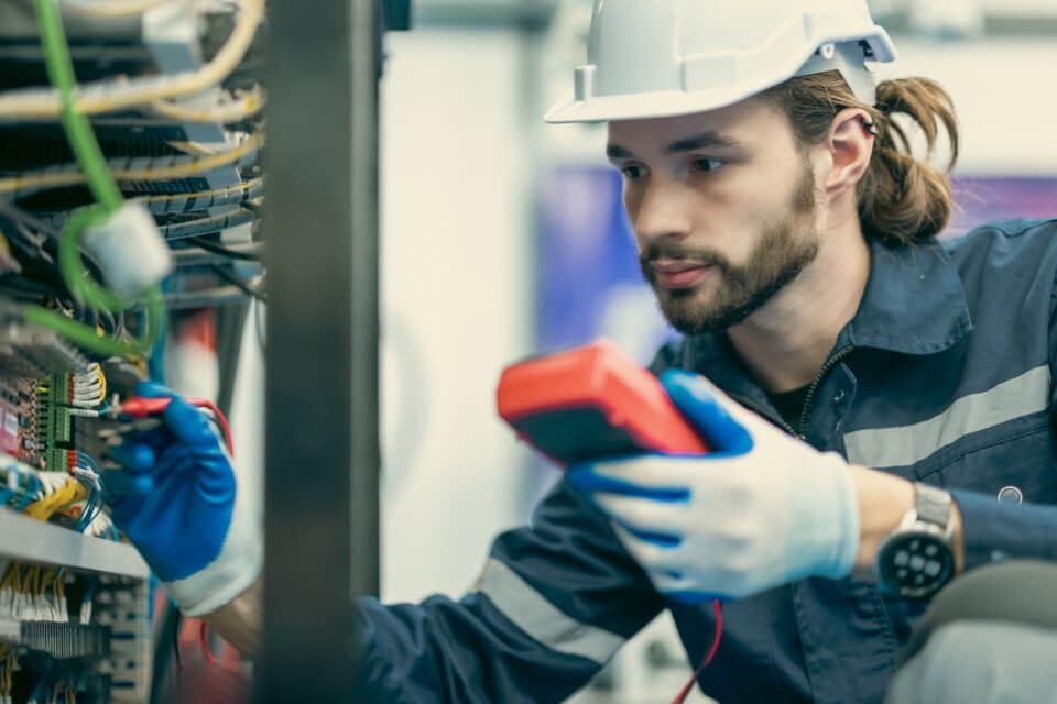 Energeetikavaldkonna aastane puudujääk on üle 100 lõpetaja.
