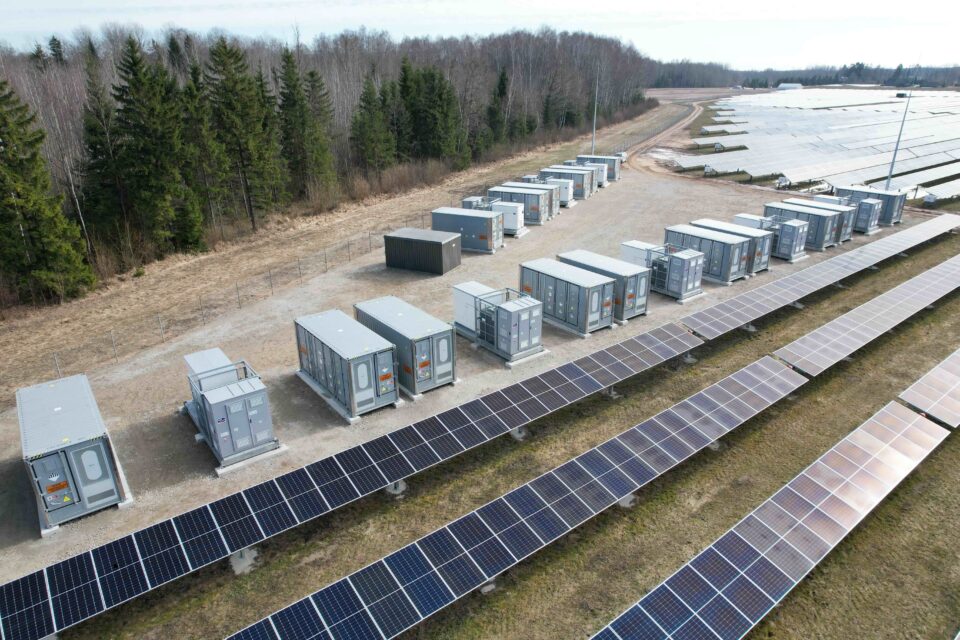 European Energy 25 MW võimsuse ja 65 MWh mahutavusega akusalvestuspark Leedus Anykščiais.