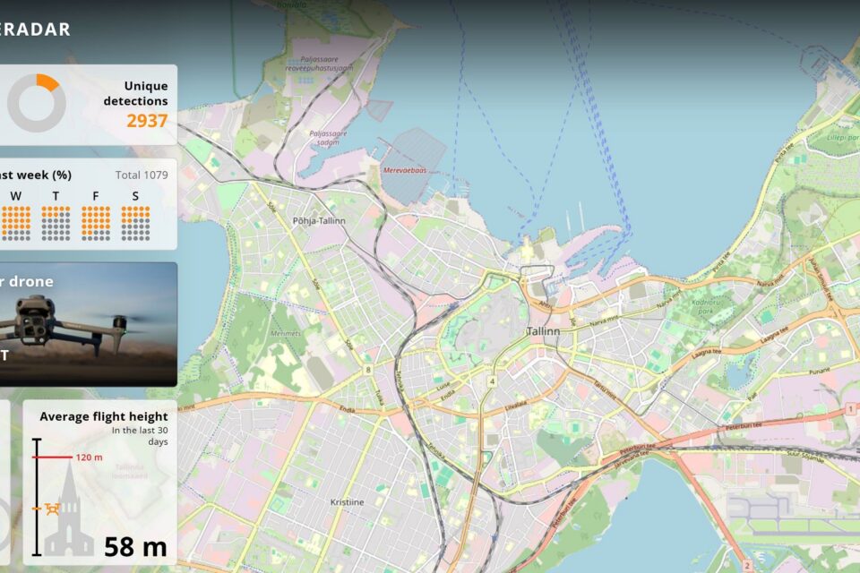 Tallinn katsetab drooniandmeid ühendavat süsteemi, mis aitab kiiresti tuvastada tundmatud lennuobjektid. Pildil on Hextechi Drooniradari keskkond.