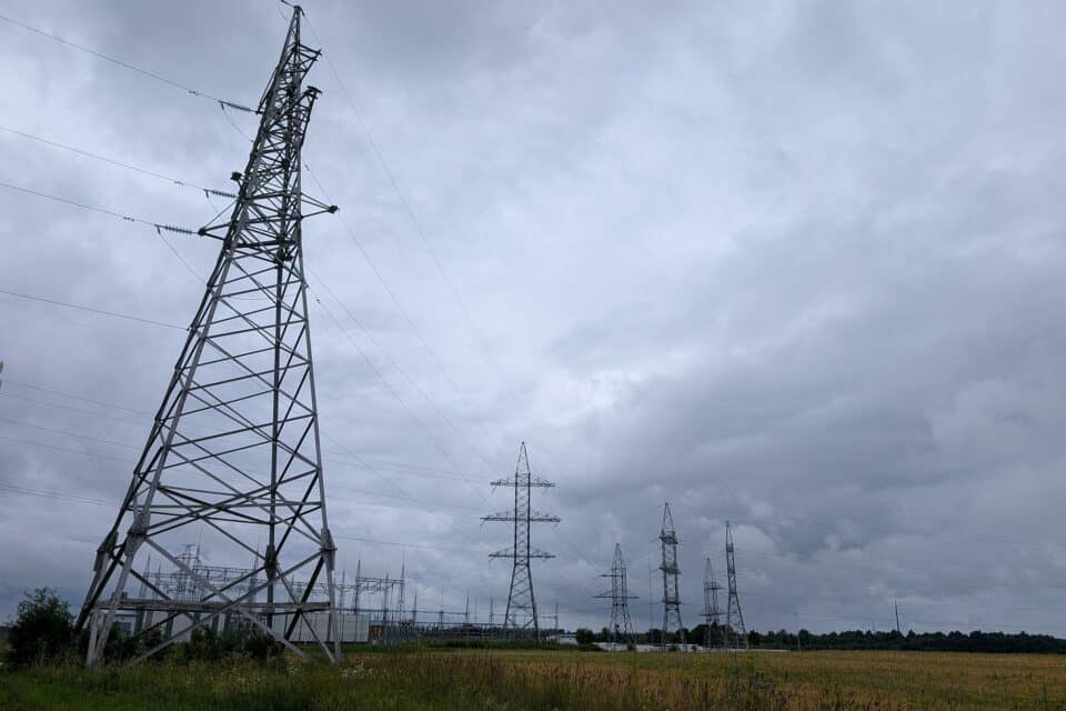 Elering esitas avalikule konsultatsioonile elektriülekandevõrgu arengukava, mis näeb aastateks 2026–2030 ette üle 200 miljoni euro suurused investeeringud võrgu kriisikindlusse.