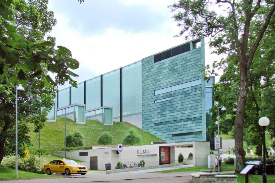 Kunstimuuseum ehk KUMU sai Ecomaticu hooneautomaatika lahenduse: keerulisel ja erilisel objektil töötavad hoone süsteemid ühise juhtimise all.