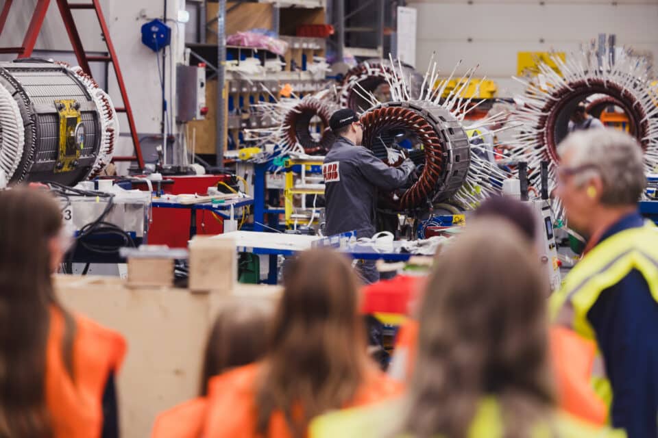 ABB Mootorite ja generaatorite tehases Jüris valmivad hiigeltooted, mille järgi nõudlus aina kasvab.