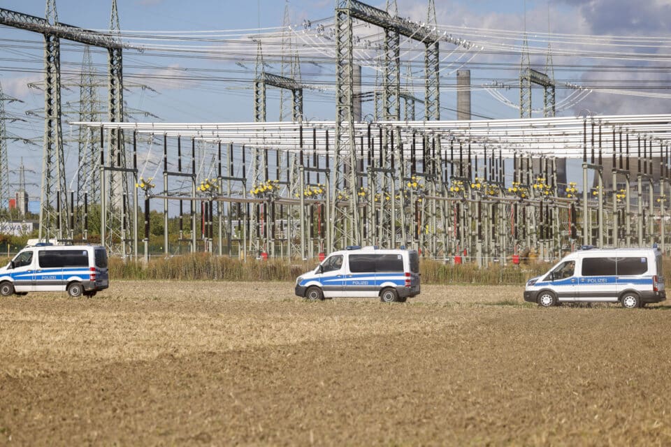 Saksa politsei Weisweileris pärast kahtlustatava kinnipidamist 8. septembril 2026.