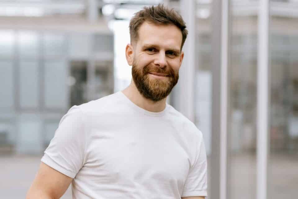 Delta Greeni kaasasutaja ja tegevjuht Jan Hicl usub, et Euroopa suurimaks akuks saavad miljonid koduakud ja elektriautod, mis toimivad ühtse tervikuna.