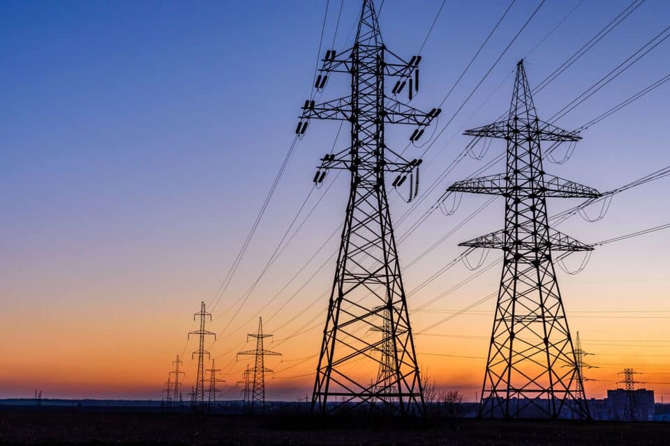 Üleriigilise planeeringu põhilahenduse järgi peaks 2040. aastaks kogu Eestis tarbitav elekter tulema puhastest allikatest ja energiatootmine hajuma üle riigi.